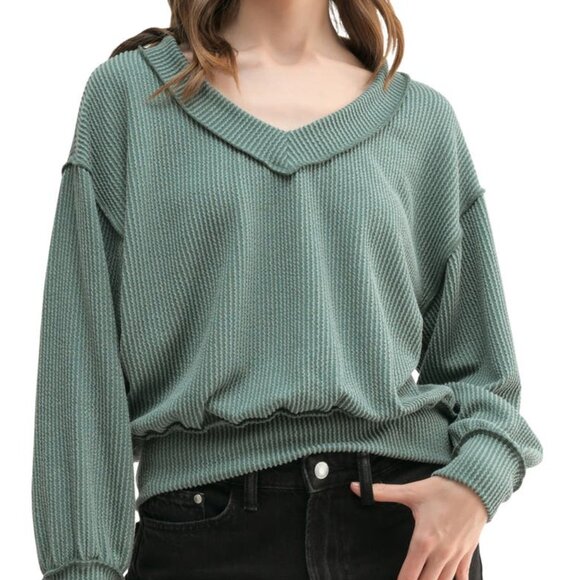 NWOT Small Green Lush Contrast Detail V-Neck Ribbed Sweater Long Sleeved Top - Picture 1 of 2
